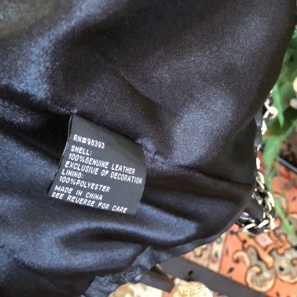 Leather jacket - Picture 10 of 10